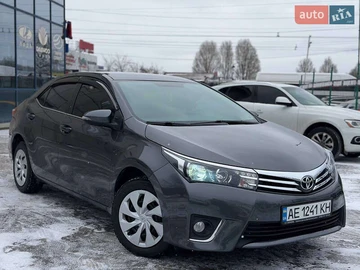 Авто Toyota Corolla 2015 № 8495269