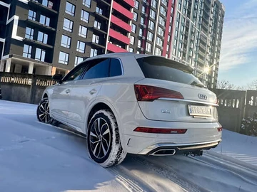 Авто Audi Q5 2023 № 8495285