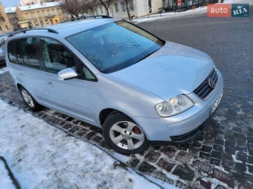 Авто Volkswagen Touran 2004 № 8495767
