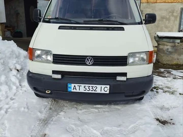 Авто Volkswagen Transporter 2000 № 8495773
