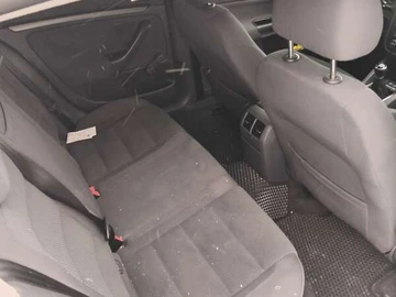 Авто Volkswagen Golf 2005 № 8496110