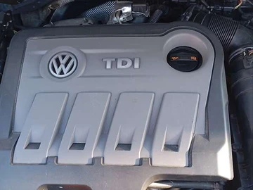 Авто Volkswagen Touran 2011 № 8496130