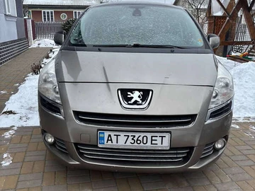 Авто Peugeot 5008 2011 № 8496813