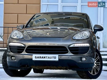 Авто Porsche Cayenne 2012 № 8496908