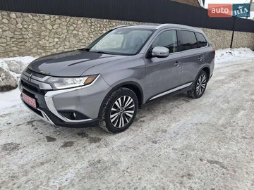 Авто Mitsubishi Outlander 2020 № 8496917