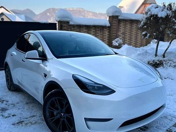 Авто Tesla Model Y 2024 № 8496974