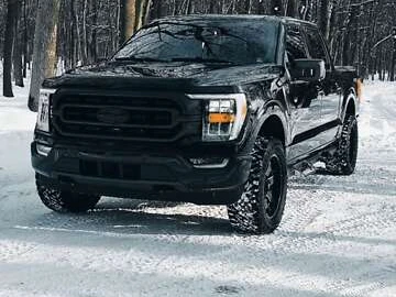 Авто Ford F-150 2022 № 8497452