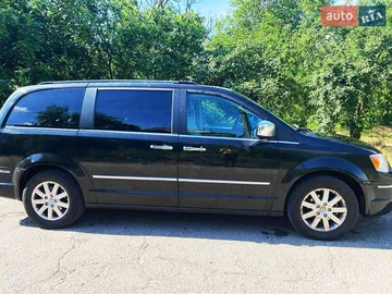 Авто Chrysler Grand Voyager 2010 № 8497965