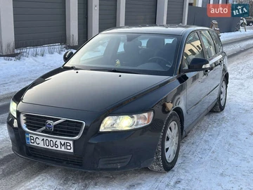 Авто Volvo V50 2009 № 8498337