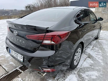 Авто Hyundai Elantra 2019 № 8498514