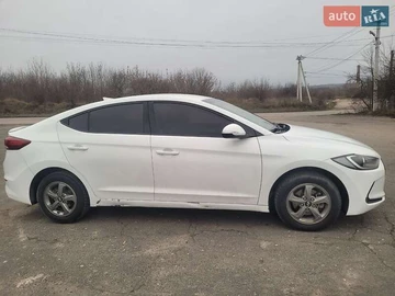 Авто Hyundai Avante 2017 № 8498697