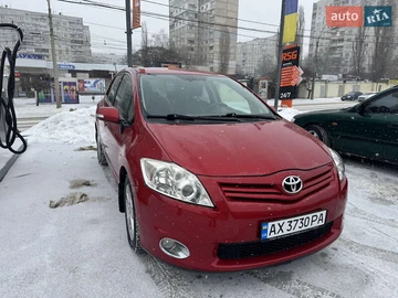 Авто Toyota Auris 2011 № 8498705