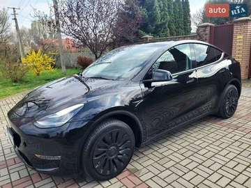 Авто Tesla Model Y 2023 № 8498931