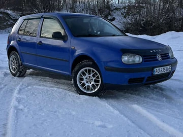 Авто Volkswagen Golf 2000 № 8499089