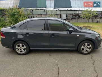 Авто Volkswagen Polo 2011 № 8499138
