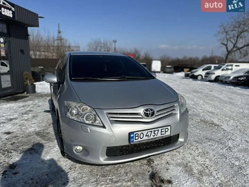 Авто Toyota Auris 2011 № 8499215