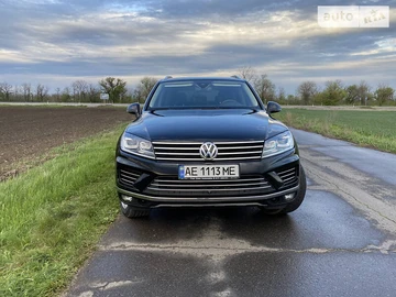 Авто Volkswagen Touareg 2016 № 8499894