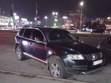 Авто Volkswagen Touareg 2005 № 8499930