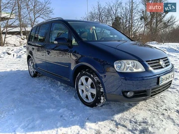 Авто Volkswagen Touran 2005 № 8500135