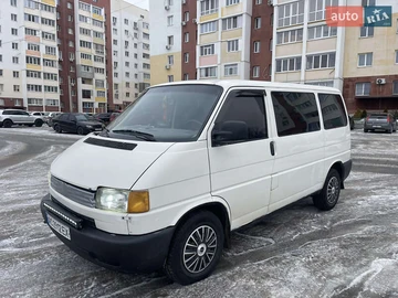 Авто Volkswagen Transporter 2000 № 8500137