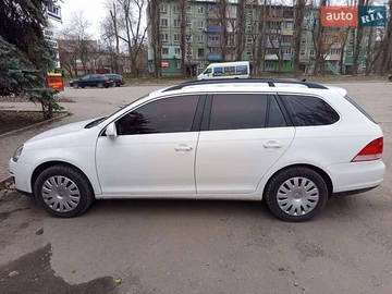 Авто Volkswagen Golf 2009 № 8500395