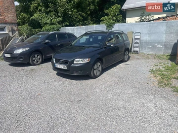 Авто Volvo V50 2010 № 8500526
