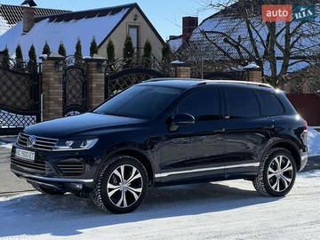 Авто Volkswagen Touareg 2016 № 8500789