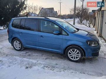 Авто Volkswagen Touran 2014 № 8500883