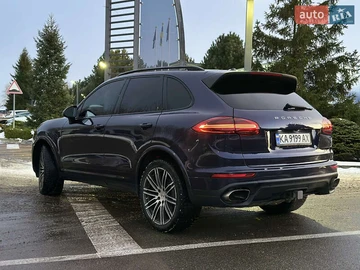 Авто Porsche Cayenne 2017 № 8501638