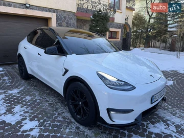 Авто Tesla Model Y 2021 № 8502052