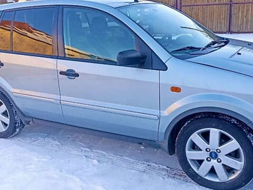 Авто Ford Fusion 2005 № 8502085
