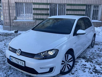 Авто Volkswagen E-Golf 2014 № 8502150