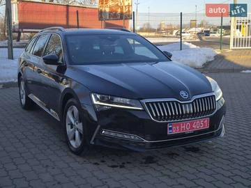 Авто Skoda Superb 2019 № 8502346