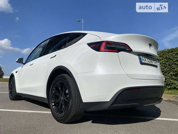 Авто Tesla Model Y 2021 № 8502354