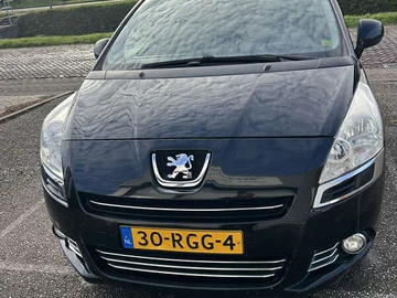 Авто Peugeot 5008 2011 № 8502529