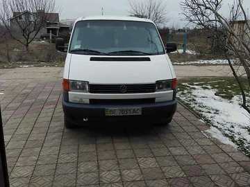 Авто Volkswagen Transporter 2000 № 8504037