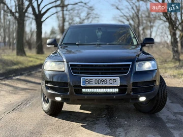 Авто Volkswagen Touareg 2005 № 8504351