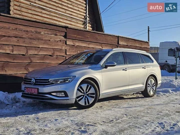 Авто Volkswagen Passat 2021 № 8504464