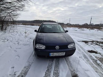 Авто Volkswagen Golf 2000 № 8504687