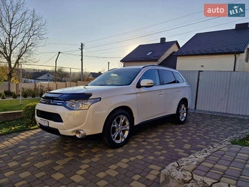 Авто Mitsubishi Outlander 2012 № 8505025