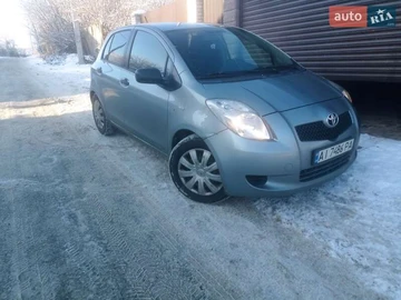 Авто Toyota Yaris 2008 № 8505286