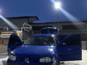 Авто Volkswagen Golf 2001 № 8505649