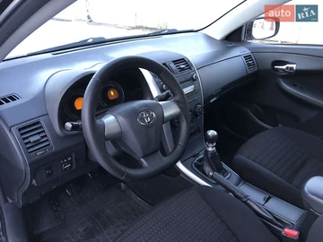 Авто Toyota Corolla 2013 № 8505652