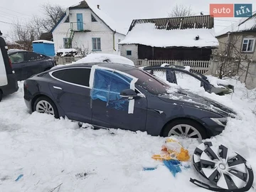 Авто Tesla Model S 2016 № 8505761