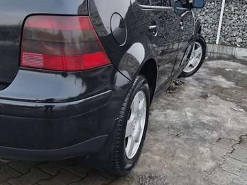 Авто Volkswagen Golf 1999 № 8506008