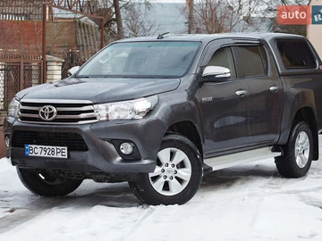 Авто Toyota Hilux 2017 № 8506216