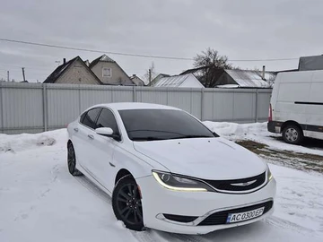 Авто Chrysler 200 2015 № 8506609