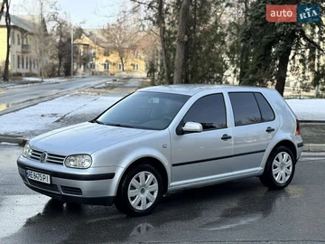 Авто Volkswagen Golf 2000 № 8506948