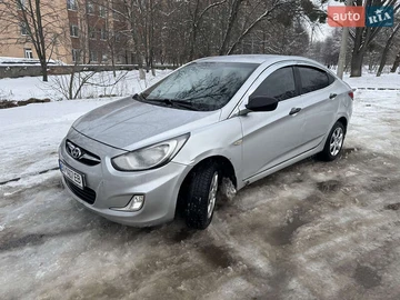 Авто Hyundai Accent 2013 № 8507044