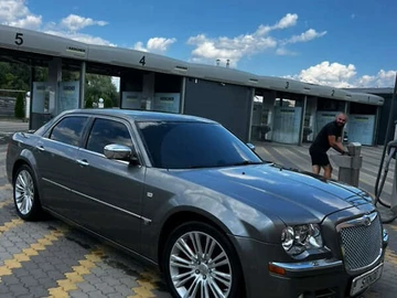 Авто Chrysler 300C 2007 № 8507603